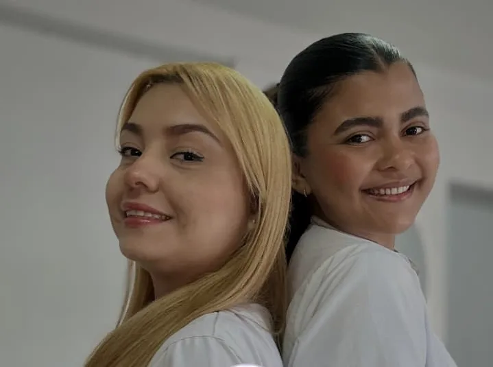 Nataly Jiménez y Vanesa López